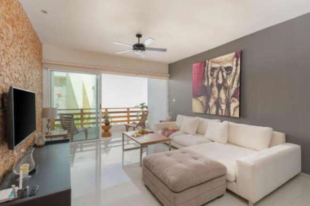 Breathtaking PH with Private Jacuzzi in the Terrace & Gym - Playa del Carmen