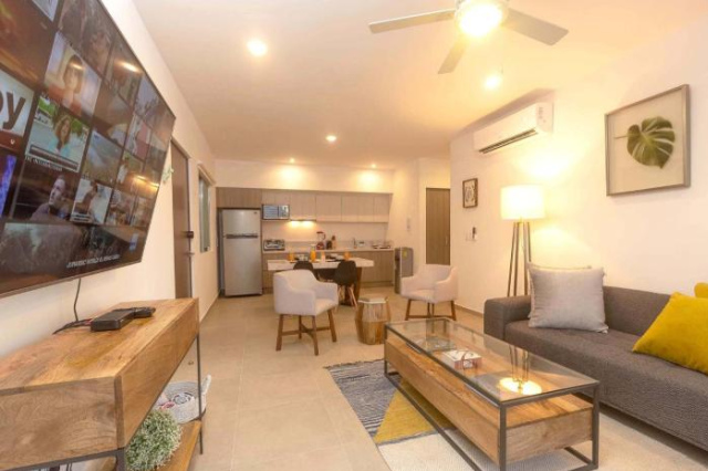 One Br Great Location, Large Roof Pool with beautiful views, Gym included! - 普拉亞德爾卡曼
