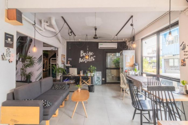 Beige Poshtels + Netflix - Bangkok