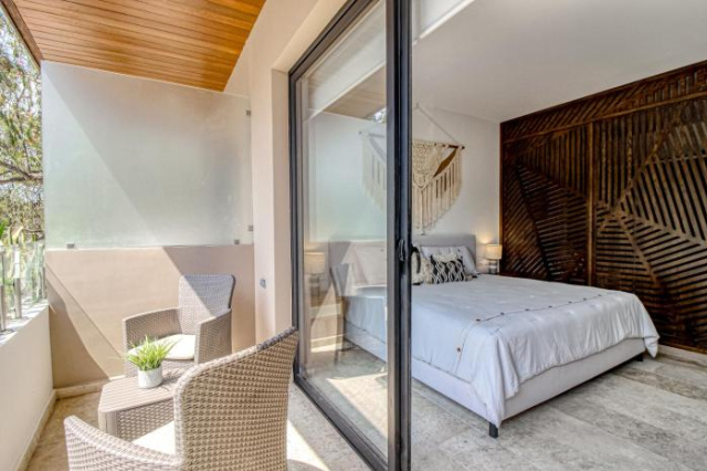 Menesse 102 at Av Coba - Tulum