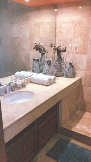Gorgeous Oceanfront Luxury Condo - Acapulco