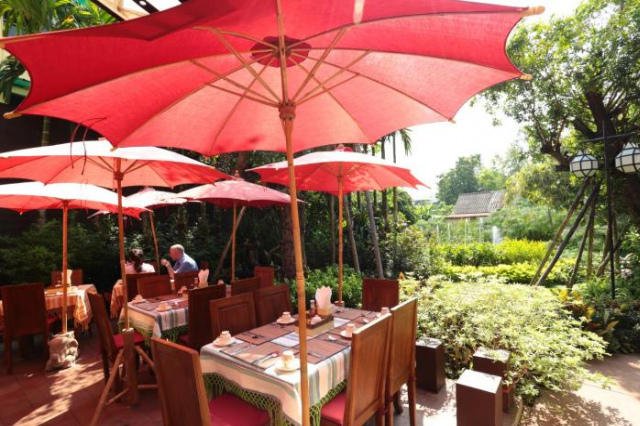 Viang Thapae Resort - Chiang Mai