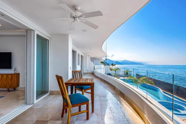Blue Horizon 201 - Puerto Vallarta