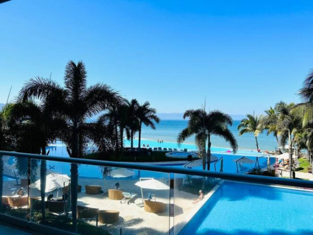 Beach front Peninsula! - 巴亞爾塔港