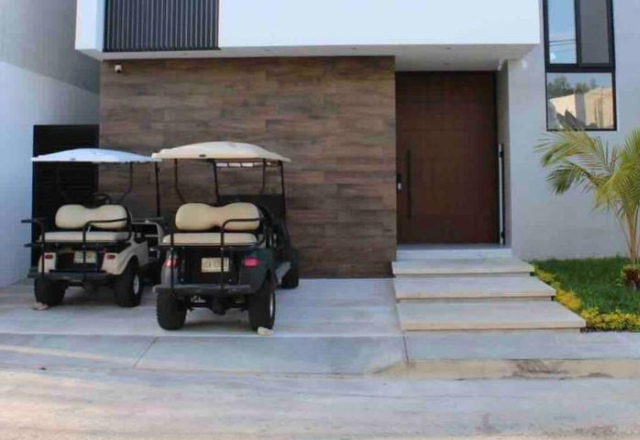 Casa Moderna de 4 Pisos Con Rooftop Vista Al Mar - Isla Mujeres