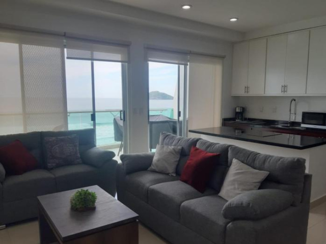 Departamento Panorámico, hermosa propiedad frente al mar, ubicación perfecta y vistas increíbles! - Mazatlan