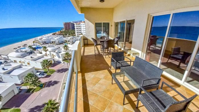 Spectacular 2 Bedroom Condo on Sandy Beach at Las Palmas Resort B-605 condo - Puerto Penasco