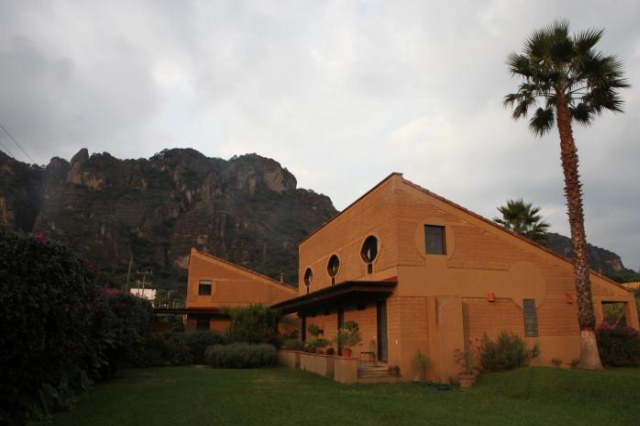 Madre Tierra B&B - 迪坡斯特蘭