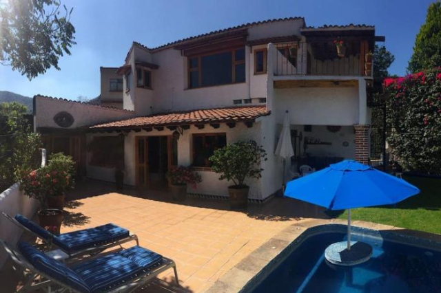 Acogedora Villa con alberca climatizada en el centro de Tepoztlán - Tepoztlan