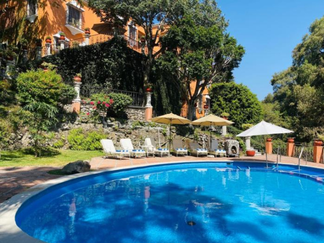 Villa Colonial los Sabinos - Cuernavaca