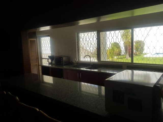 Casa Cuernavaca con alberca en fraccionamiento - Cuernavaca