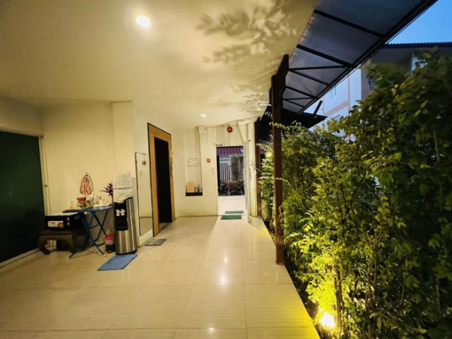 INN Kham Apartment - 清邁