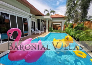 Baronial Pool Villas