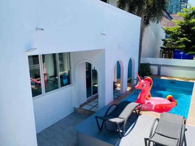 Jomtien Party Villa 4 Bedroom - Jomtien
