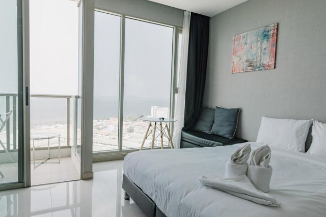 Riviera Jomtien 超级海景酒店公寓 - 喬木提恩