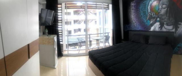 Bonkers Guesthouse - Chonburi