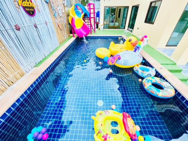 Ratchy Pool Villa 2 - Chonburi