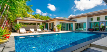 Tropical villa within 5 minutes walk to Bangtao Beach