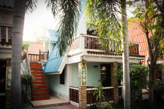 Rainbow Home Resort Hotel - Northern Thailand
