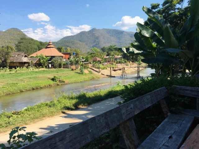 Golden Hut - Chill Bungalows in Town - Northern Thailand