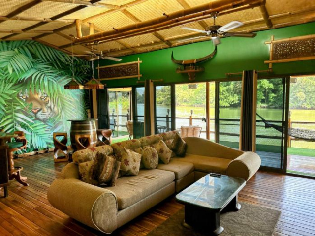The Parrot Inn Kanchanaburi - Kanchanaburi