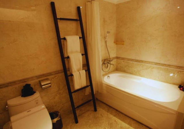 Hotel Emerald Waters Classy - Hanoi