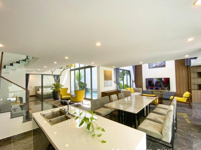 Stunning Villa - 5 Bedrooms - Private Pool - Da Nang