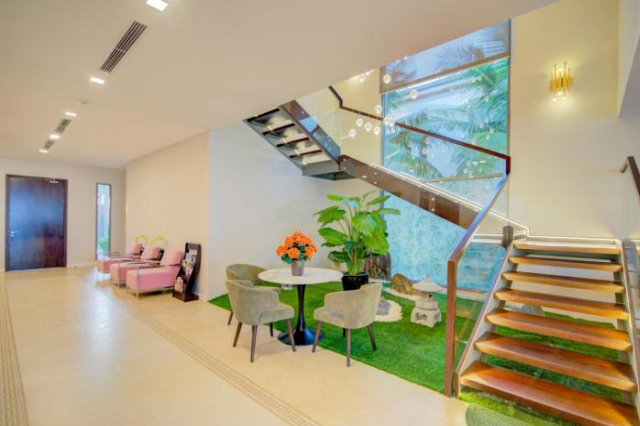 The Five Villas 8 Bedrooms Beachfront - K3 - 峴港
