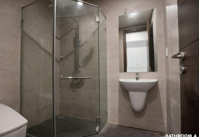 Da Nang Penhouse 4 Bedroom 300 Sqm in City Center - Da Nang