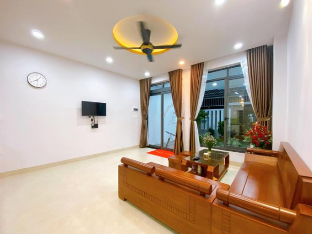 Gold Pig Homestay & Apartment - 芽莊