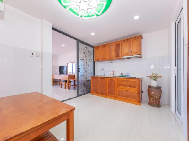 OYO 1028 Flower House Apartment - 芽莊