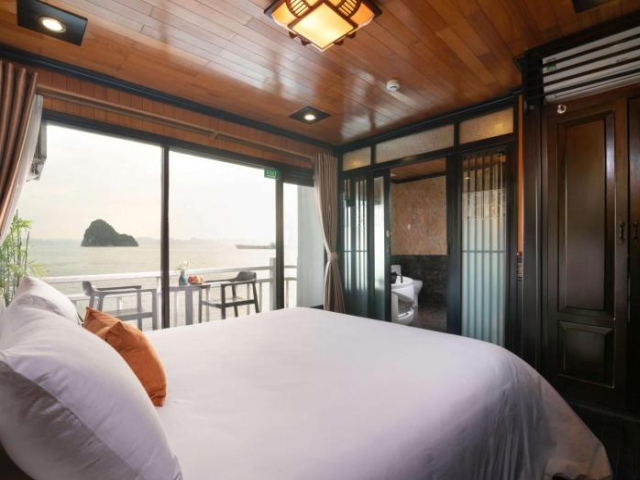 Halong Boutique Cruise - Halong Bay