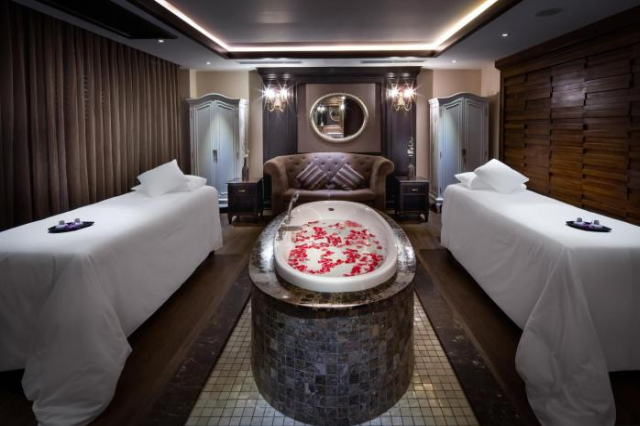Paradise Suites Hotel - Halong Bay