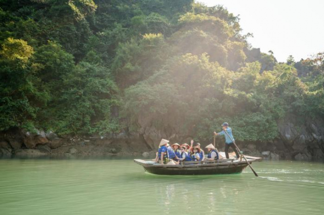 Rita Cruise - Halong Bay