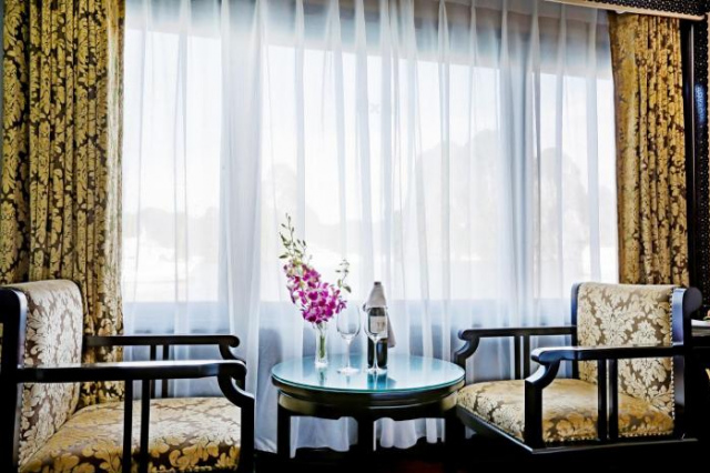 Starlight Cruise Hotel - Halong Bay