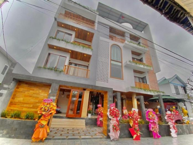Moon Sun Boutique Villa Hotel - Hue