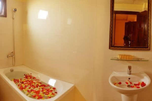 Champa Hue Hotel - Hue