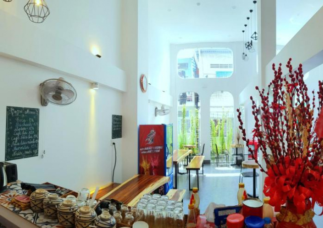 Mekong 69 Hostel - Cạnh Bến Ninh Kiều - 永隆