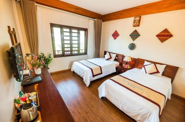 Huaping Hotel - Hoa Binh