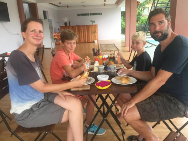 Sunshine Homestay - Quang Binh