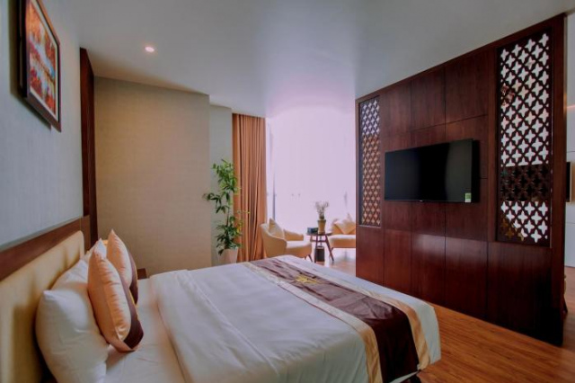Luxury6 Hotel - Quang Ninh