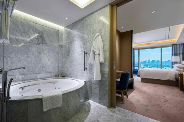 Hilton Manila Newport World Resorts - Manila
