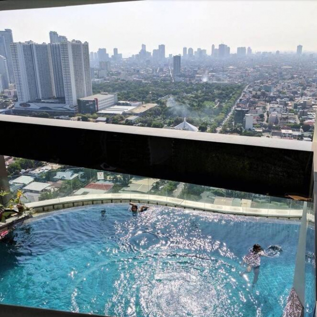 Penthouse Suite @ 66 floor Gramercy - Manila