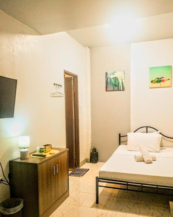 Hometel Barrio House Mactan - Mactan
