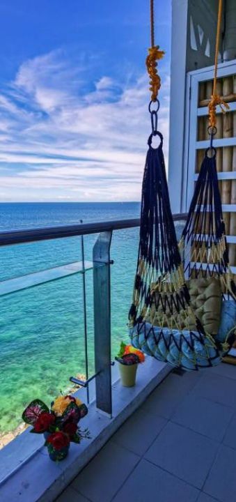 Arterra- OceanSide, fast WiFi, NFlix, kitchen - G - Mactan