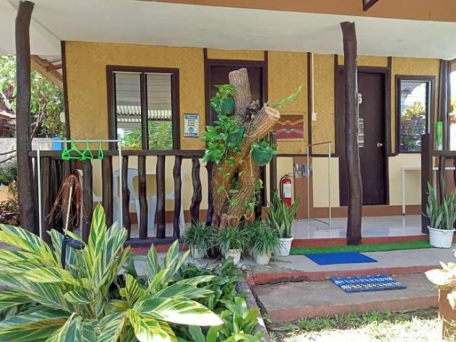 Ennas Place - Coron