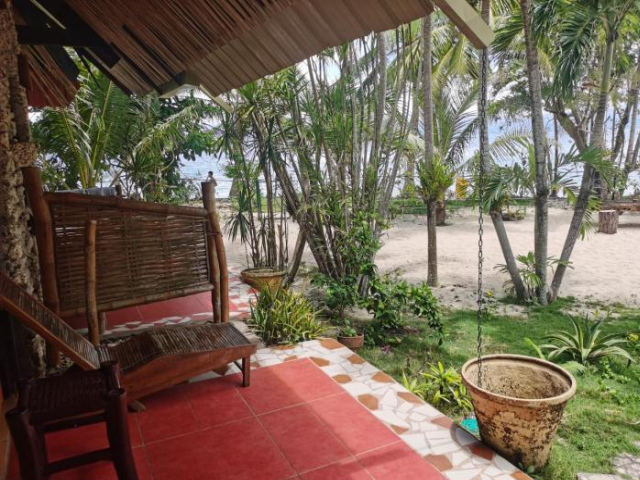 Ravenala Beach Bungalows - Moalboal