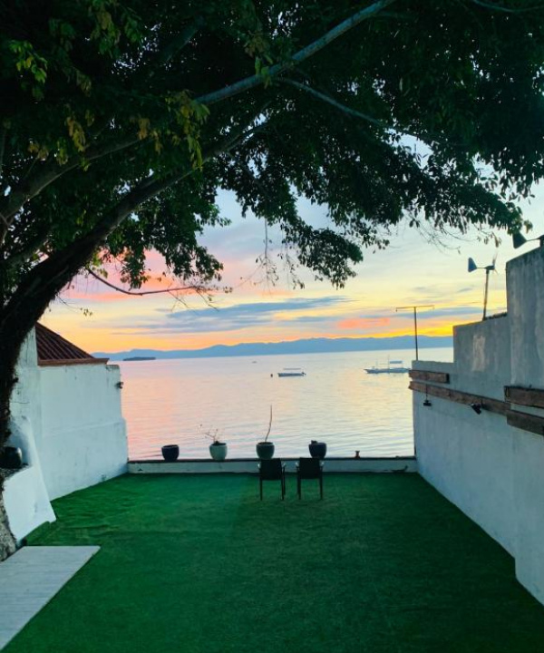 Oceanfront Scuba Villa - Moalboal