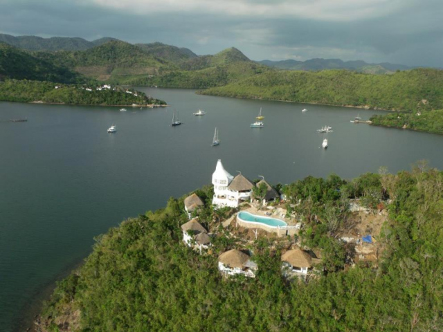 Two Seasons Coron Island Resort - Palawan