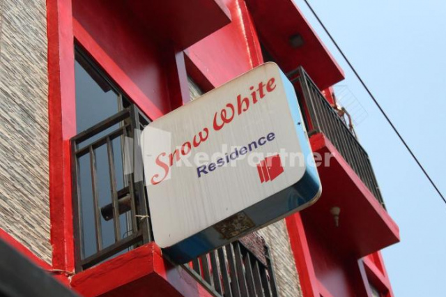 Snow White Residence near Grogol RedPartner - Jakarta